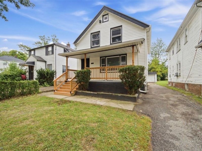 13324 Crennell Avenue, Cleveland, OH 44105 Photo 2