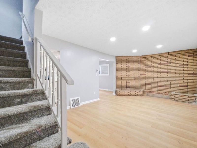 13324 Crennell Avenue, Cleveland, OH 44105 Photo 20