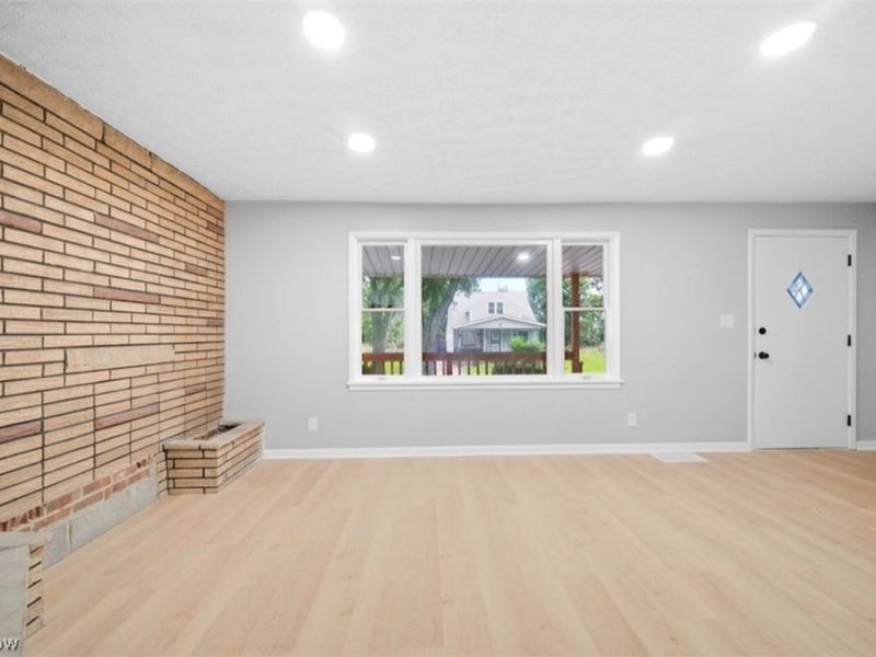 13324 Crennell Avenue, Cleveland, OH 44105 Photo 4