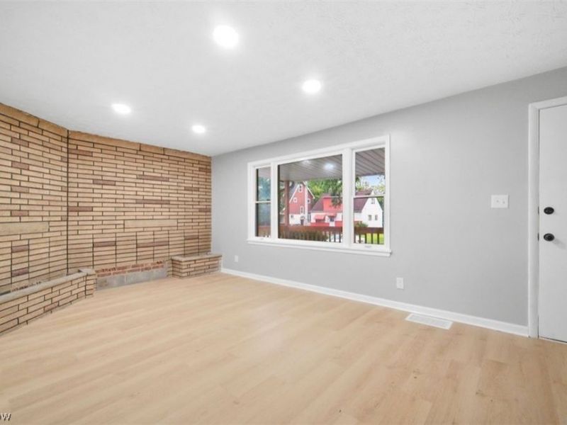 13324 Crennell Avenue, Cleveland, OH 44105 Photo 7