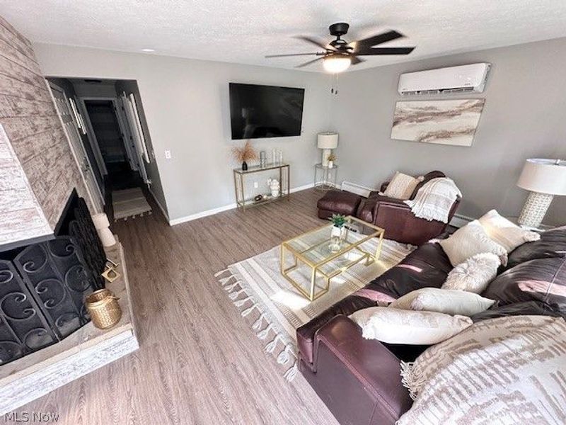 5479 Mooreland Avenue, Mentor on the Lake, OH 44060 Photo 3