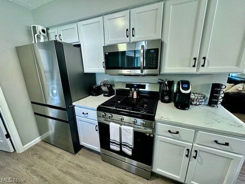 5479 Mooreland Avenue, Mentor on the Lake, OH 44060 Photo 8