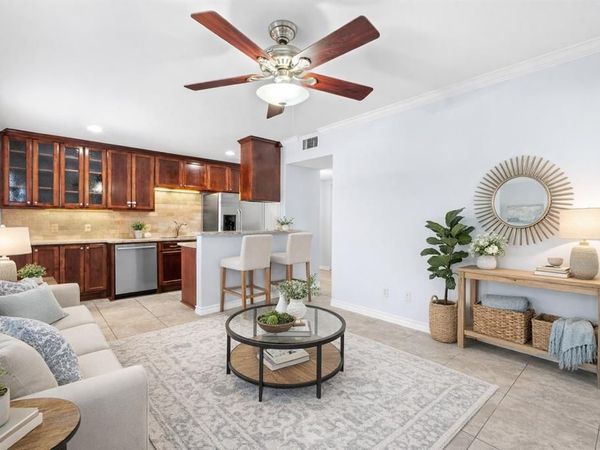 407 E 45th ST, Unit 108, Austin, TX 78751