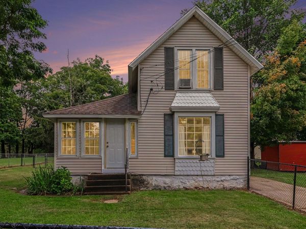 21972 Bedford Road N, Battle Creek, MI 49017