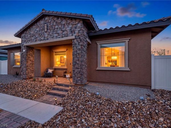 208 Bennett Pointe Avenue, Henderson, NV 89011