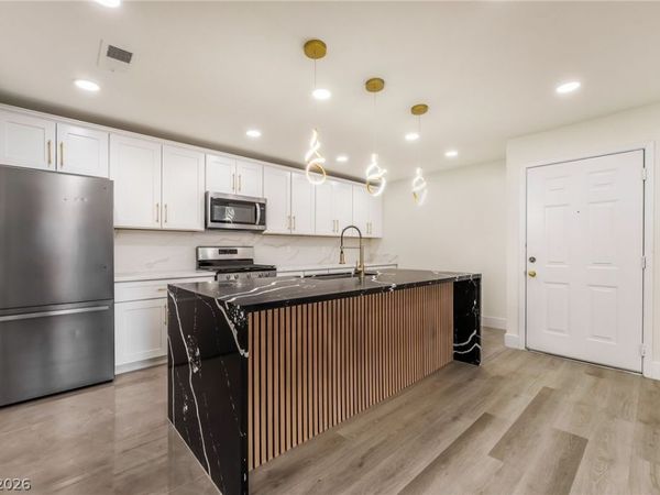 2200 S Fort Apache Road, Unit 2073, Las Vegas, NV 89117