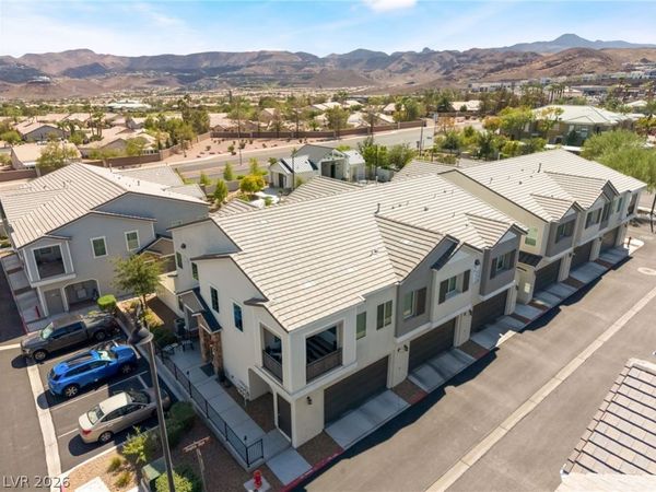 524 Shophia Skye Street, Unit 214, Henderson, NV 89052