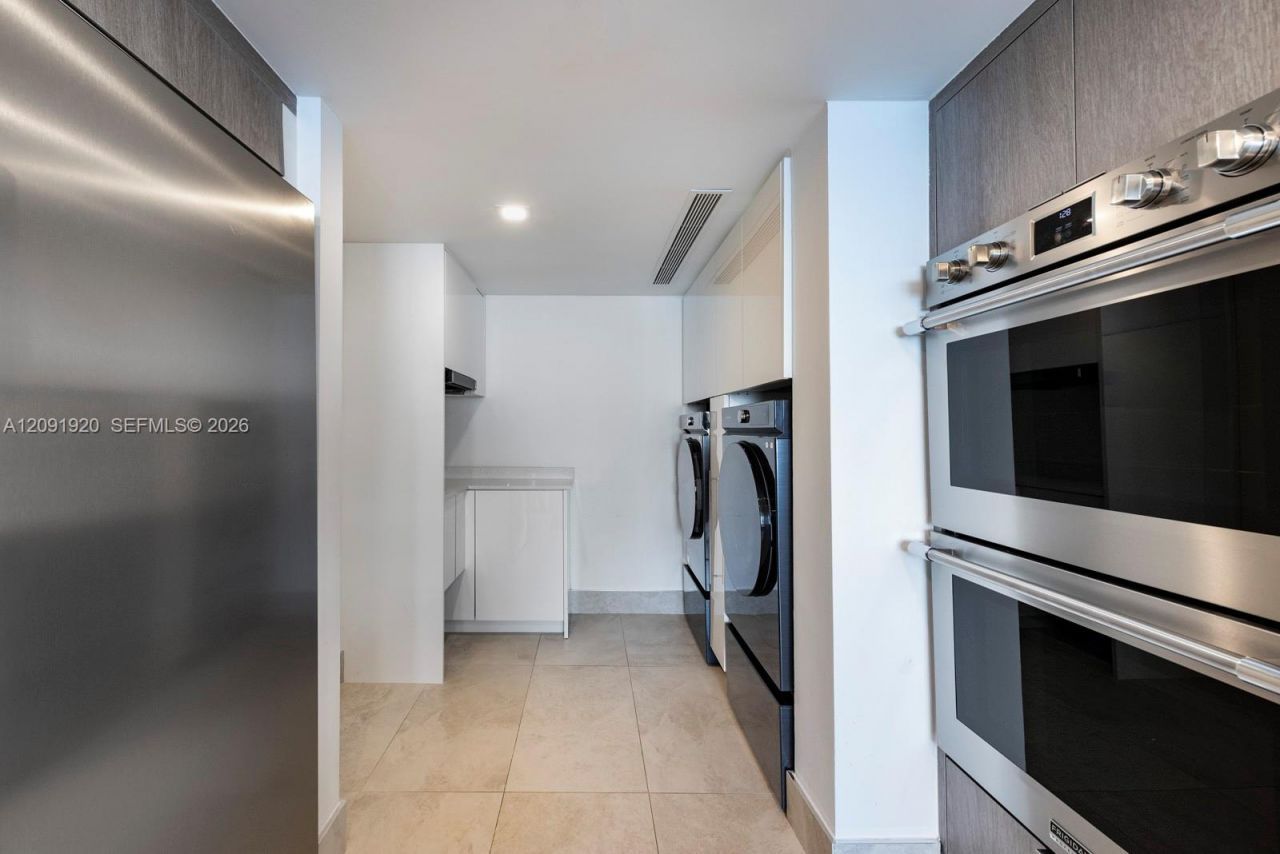 3 Grove Isle Dr, Unit C801-C802, Miami, FL 33133 Photo