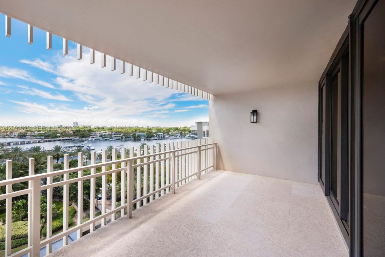 3 Grove Isle Dr, Unit C801-C802, Miami, FL 33133 Photo