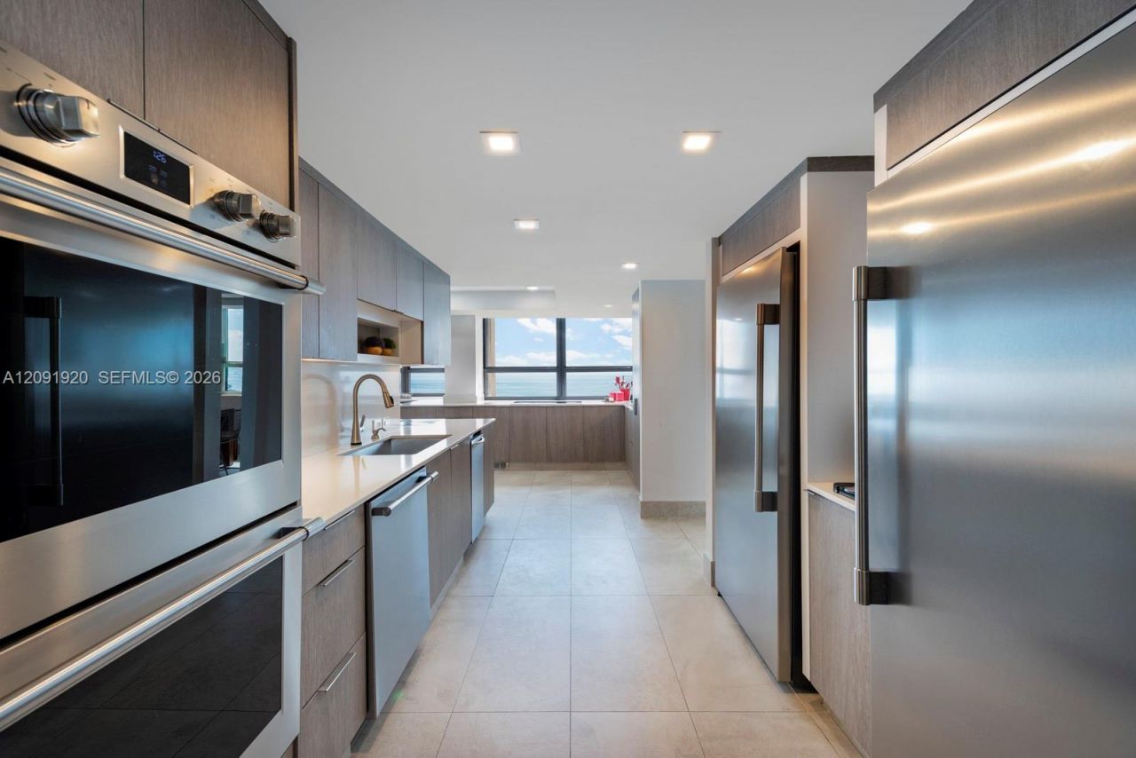 3 Grove Isle Dr, Unit C801-C802, Miami, FL 33133 Photo