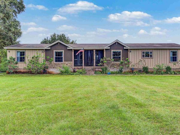 10127 Holsberry Rd, Pensacola, FL 32534