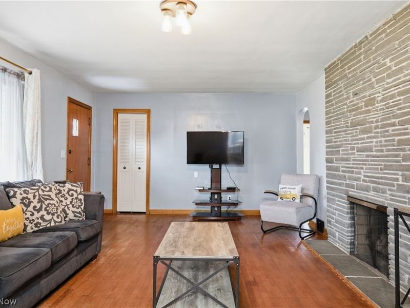 695 Moore Avenue, Campbell, OH 44405 Photo 12