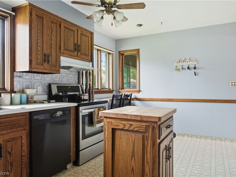 695 Moore Avenue, Campbell, OH 44405 Photo 17