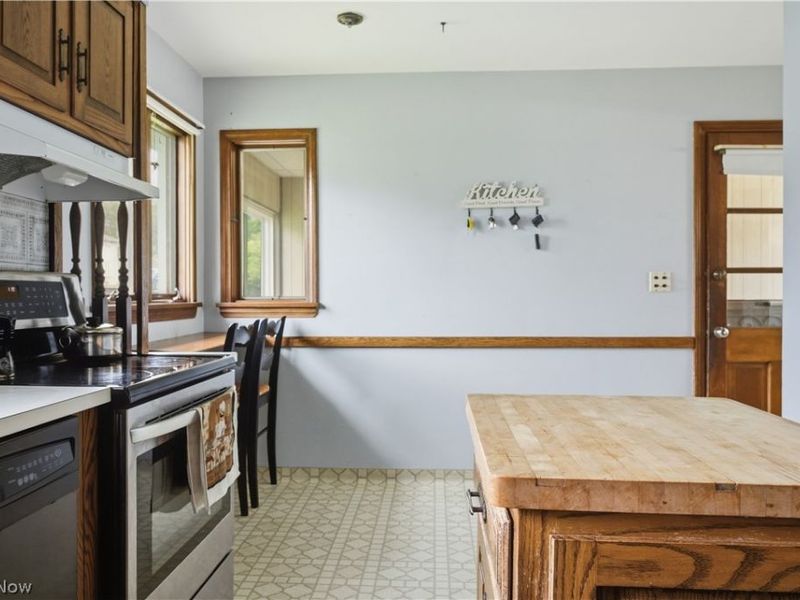 695 Moore Avenue, Campbell, OH 44405 Photo 18