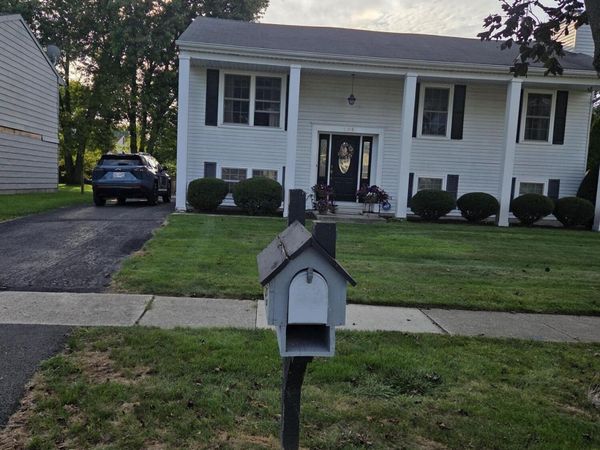 106 Springwood Drive , Oregon, OH 43616