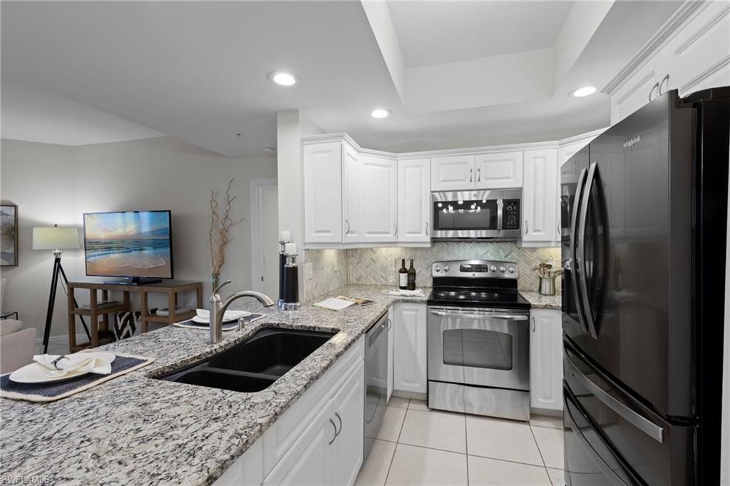 1001 Arbor Lake Dr , Unit 606, Naples, FL 34110 Photo