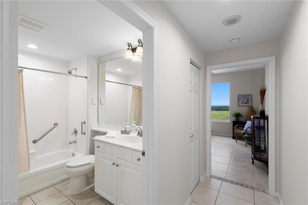 1001 Arbor Lake Dr , Unit 606, Naples, FL 34110 Photo