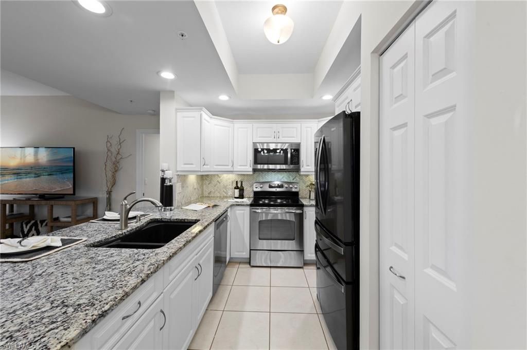 1001 Arbor Lake Dr , Unit 606, Naples, FL 34110 Photo