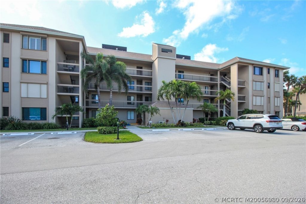 4620 NE Sandpebble Trace, Unit 403, Stuart, FL 34996 Photo