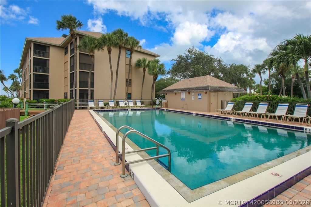 4620 NE Sandpebble Trace, Unit 403, Stuart, FL 34996 Photo