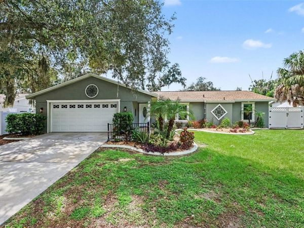 1308 OAKCREST DRIVE , BRANDON, FL 33510
