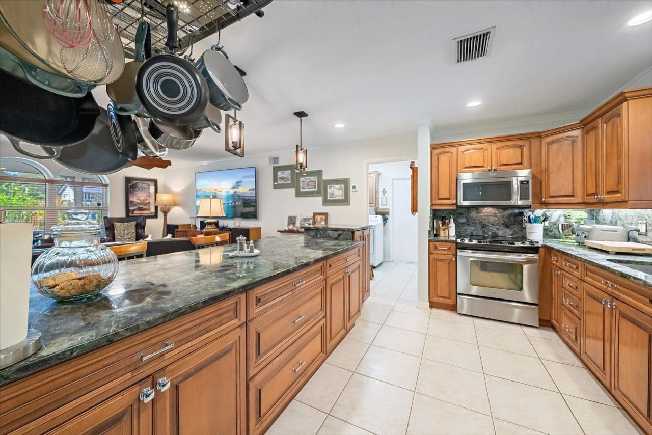 9543 59th Avenue E, Bradenton, FL 34202 Photo