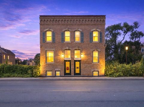 Main Photo