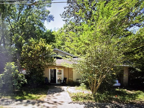 102 S Strahan Street, Poplarville, MS 39470