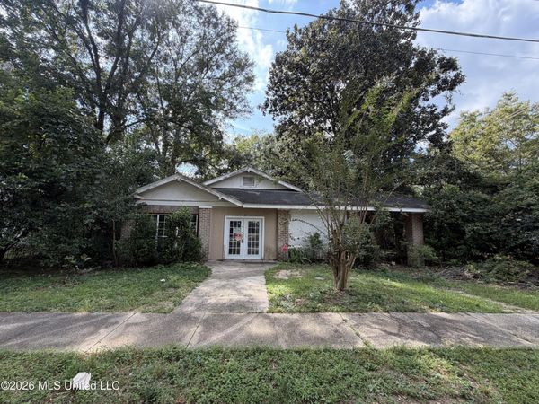 102 S Strahan Street, Poplarville, MS 39470