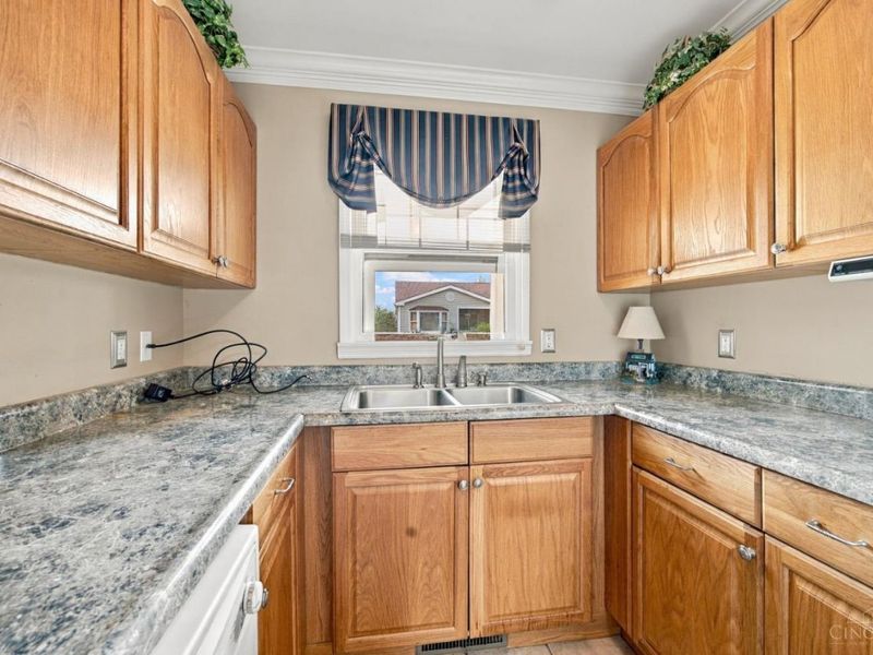 84 Schroder Lane, Hamilton, OH 45013 Photo 12