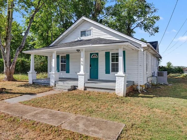 100 Keeton Ave , Old Hickory, TN 37138
