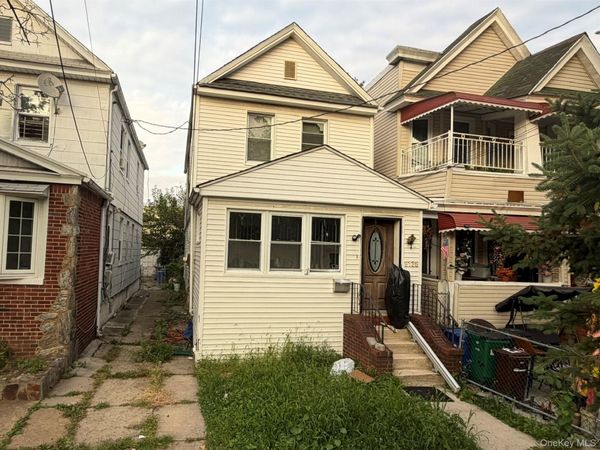 91-35 109th Street , Richmond Hill, NY 11418