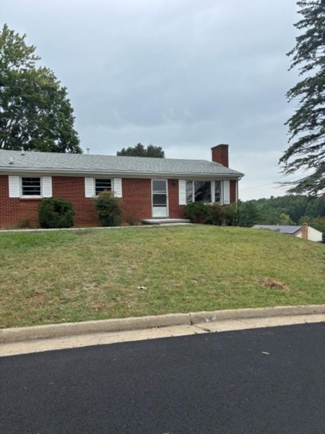 316 MONUMENT DR primary photo