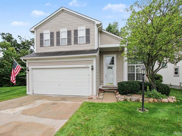 5207 Sandalwood Circle , Grand Blanc Township, Mi 48439