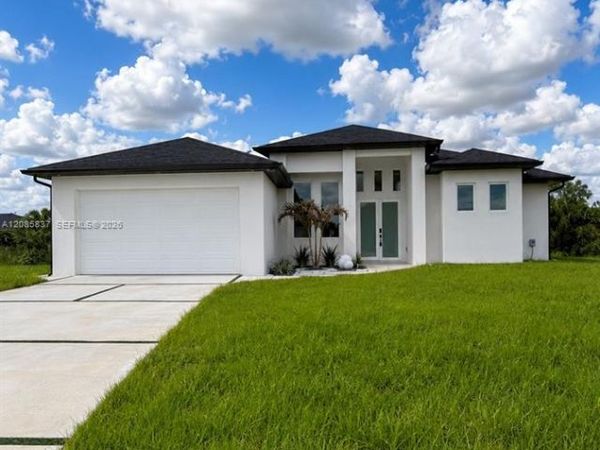 6013 N Gene Ave , Lehigh Acres, FL 33971