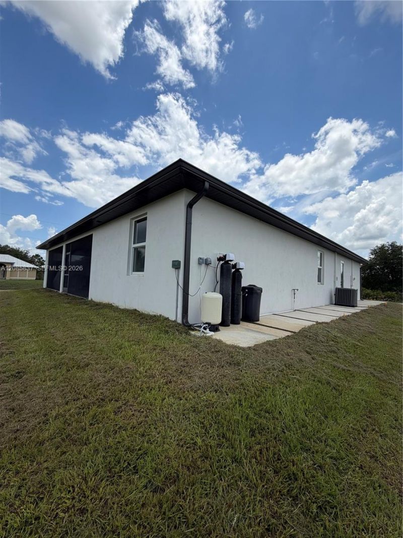 6013 N Gene Ave, Lehigh Acres, FL 33971 Photo