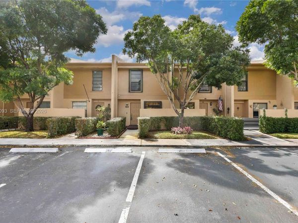 1440 NW 97th Ter , Unit 282, Pembroke Pines, FL 33024