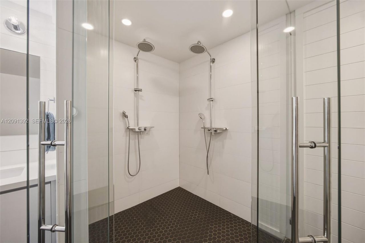445 Grand Bay Dr , Unit 104, Key Biscayne, FL 33149 Photo