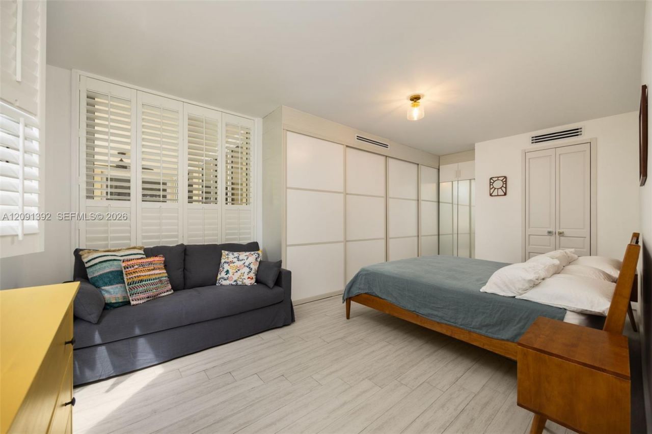 445 Grand Bay Dr , Unit 104, Key Biscayne, FL 33149 Photo