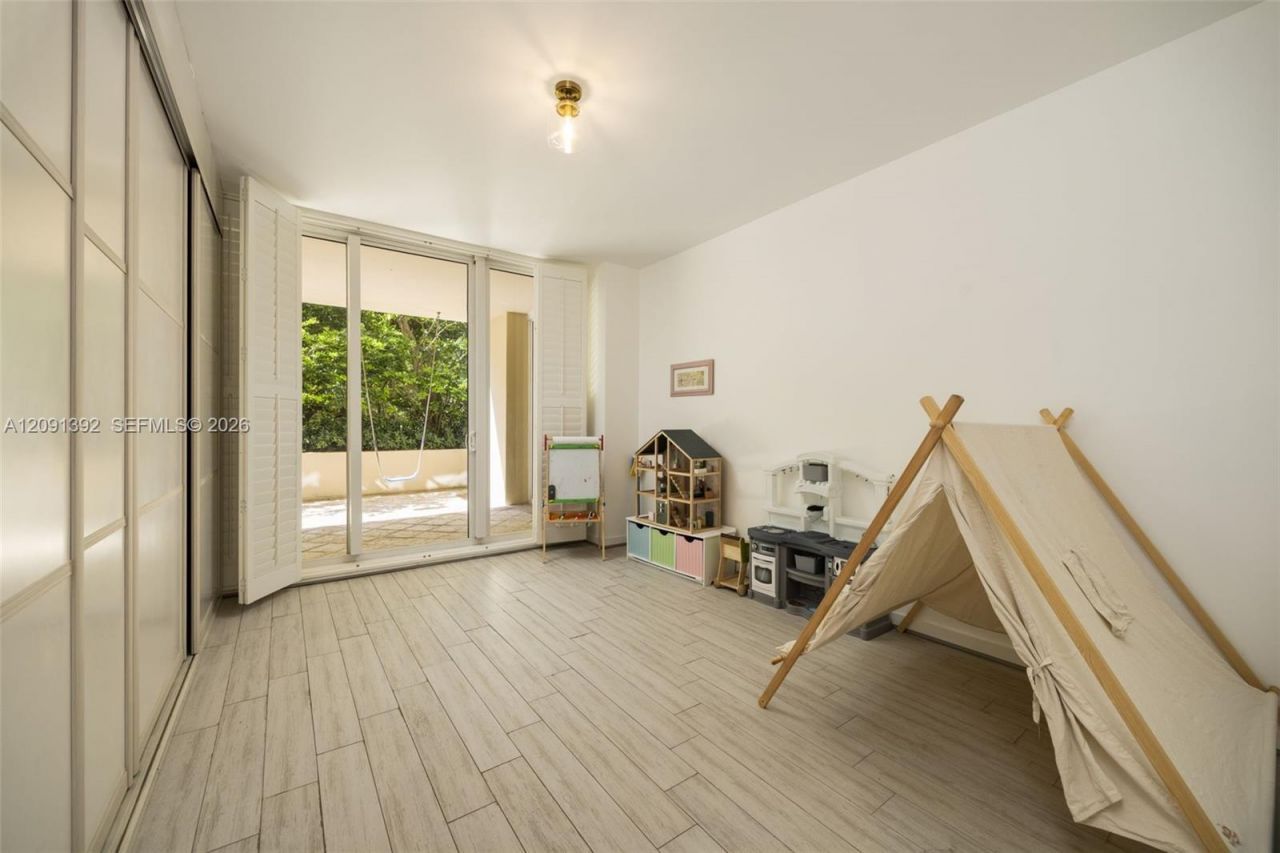 445 Grand Bay Dr , Unit 104, Key Biscayne, FL 33149 Photo