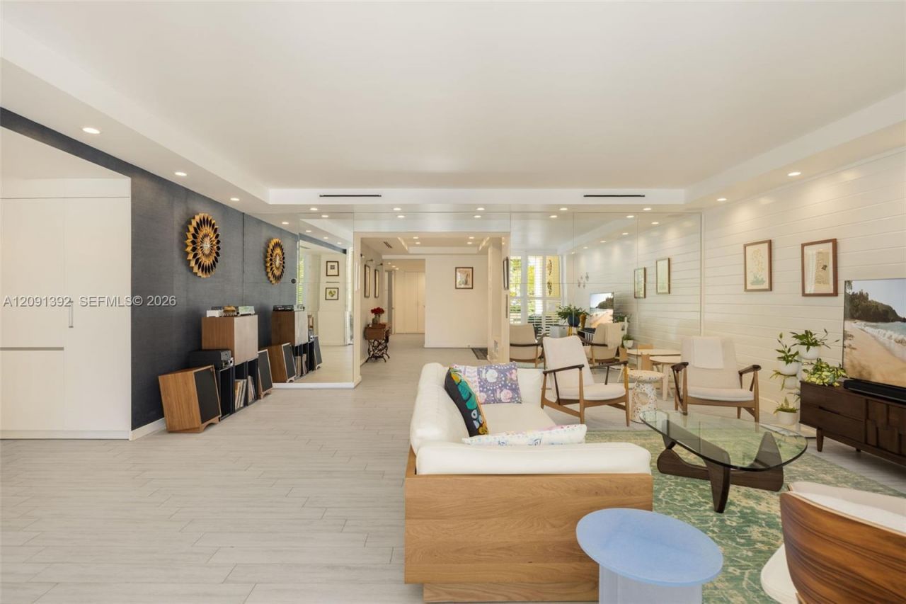 445 Grand Bay Dr , Unit 104, Key Biscayne, FL 33149 Photo