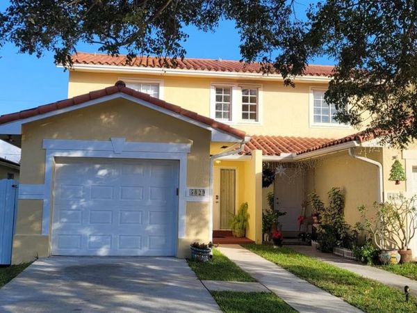 5829 Grant St , Hollywood, FL 33021