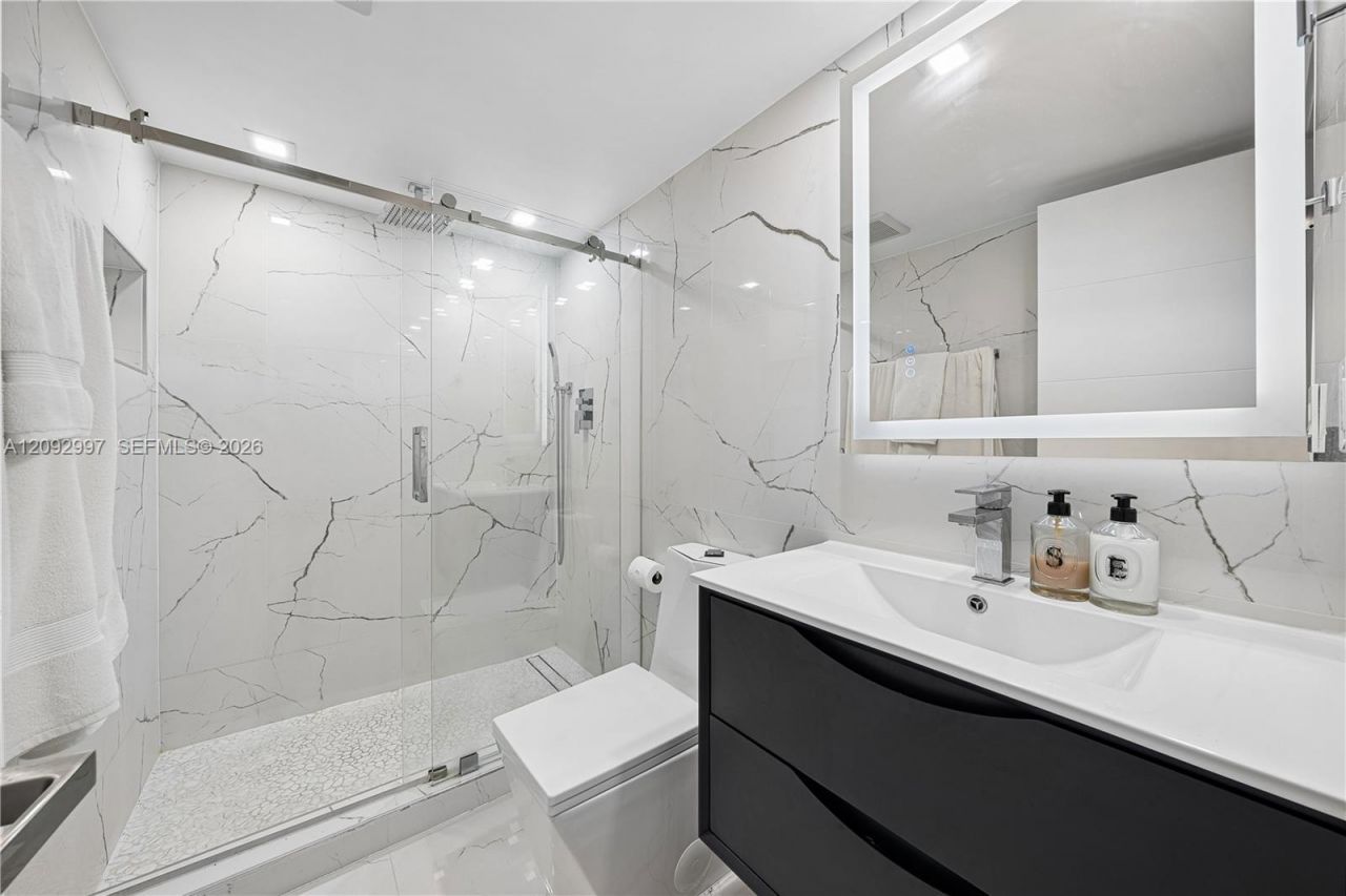 14601 N Kendall Dr , Unit 206K, Miami, FL 33186 Photo