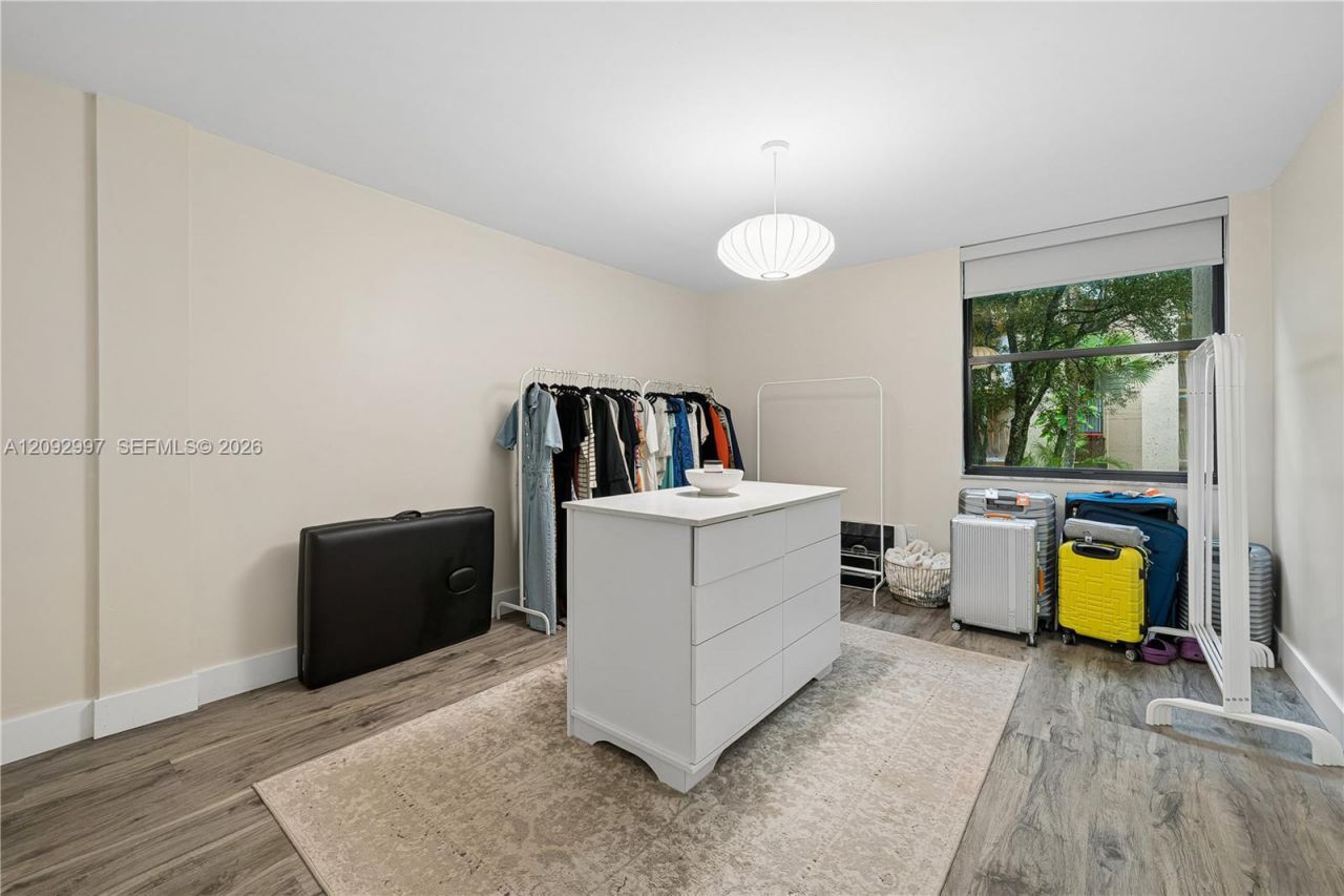 14601 N Kendall Dr , Unit 206K, Miami, FL 33186 Photo