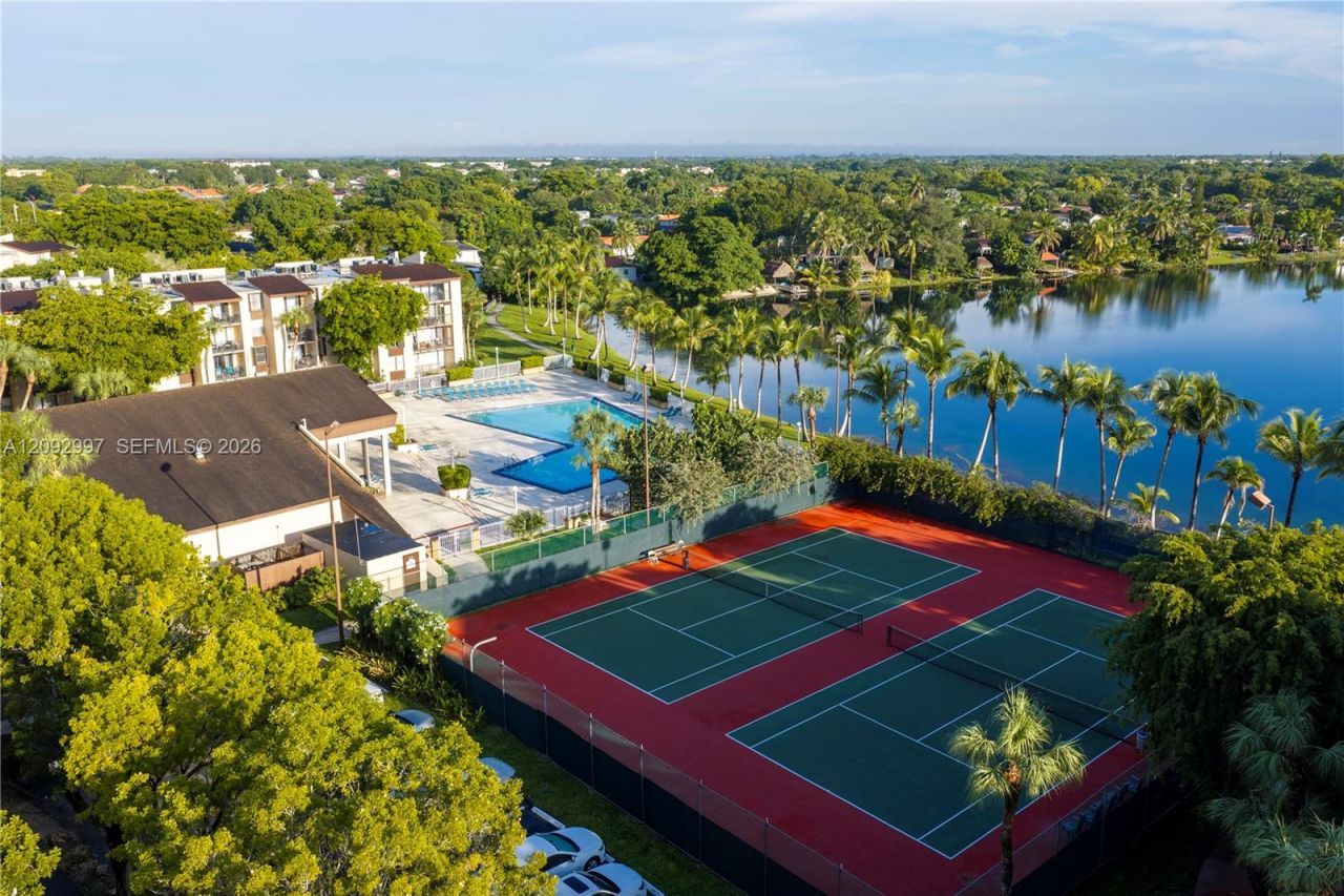 14601 N Kendall Dr , Unit 206K, Miami, FL 33186 Photo