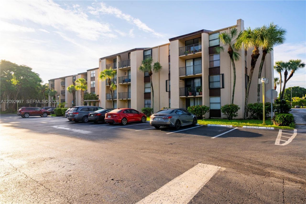 14601 N Kendall Dr , Unit 206K, Miami, FL 33186 Photo