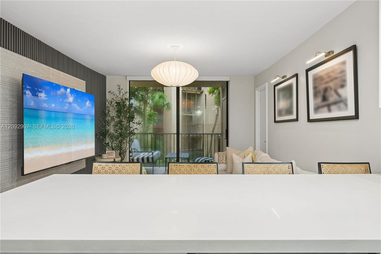 14601 N Kendall Dr , Unit 206K, Miami, FL 33186 Photo