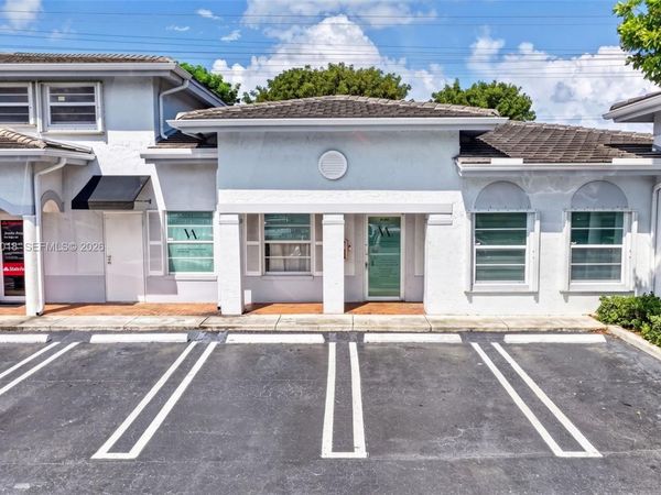 10271 SW 72nd St , Unit D-105, Miami, FL 33173