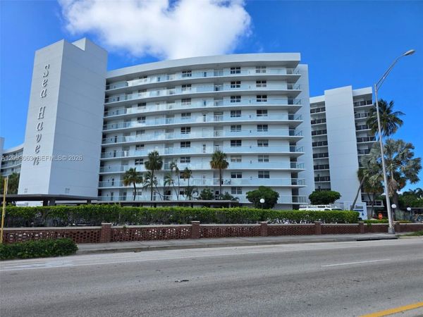2731 NE 14th St Cswy , Unit 636, Pompano Beach, FL 33062