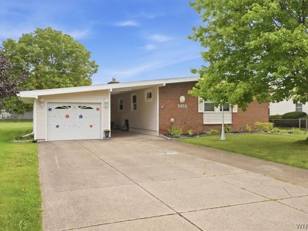 5953 North Drive, Lake View, NY 14085